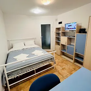 Comfy 100letov Апартаменты Варна